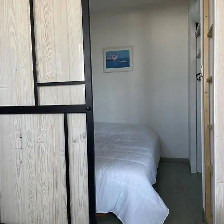 2 Pieces Avec Vue Port, Parking Prive Et Animaux Acceptes - Fr-1-246-513 La Rochelle (Charente-Maritime)
